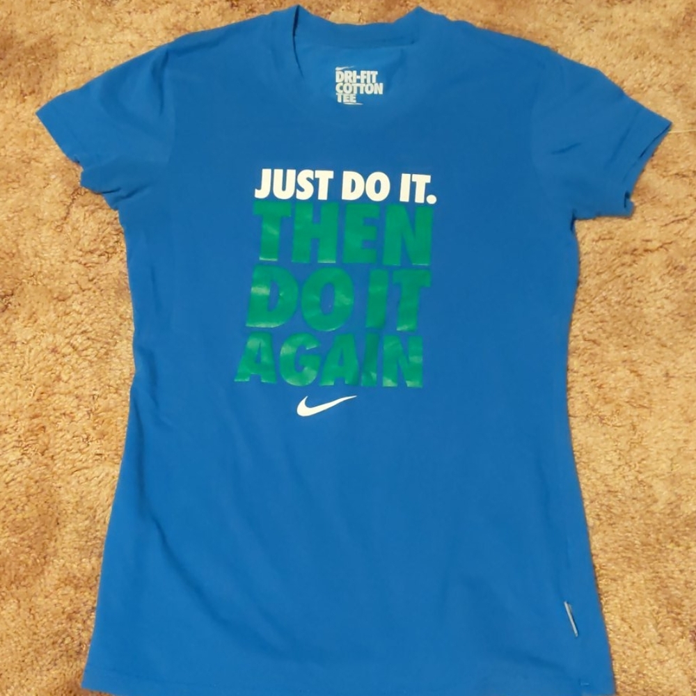 Nike dri-fit t-shirt